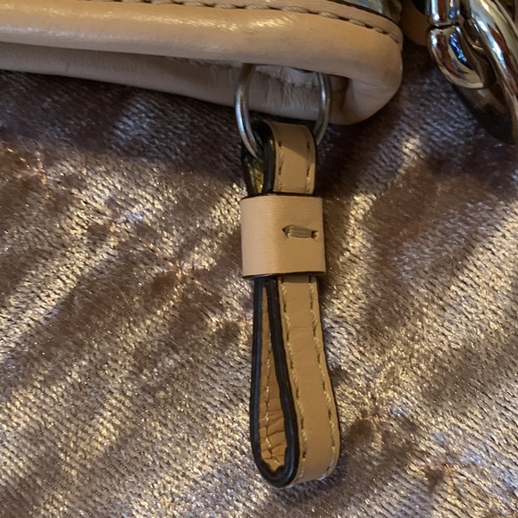 Coach Crossbody Messenger Bag, Excellent Condition!!! Take a look👀👀 - Picture 5 of 7